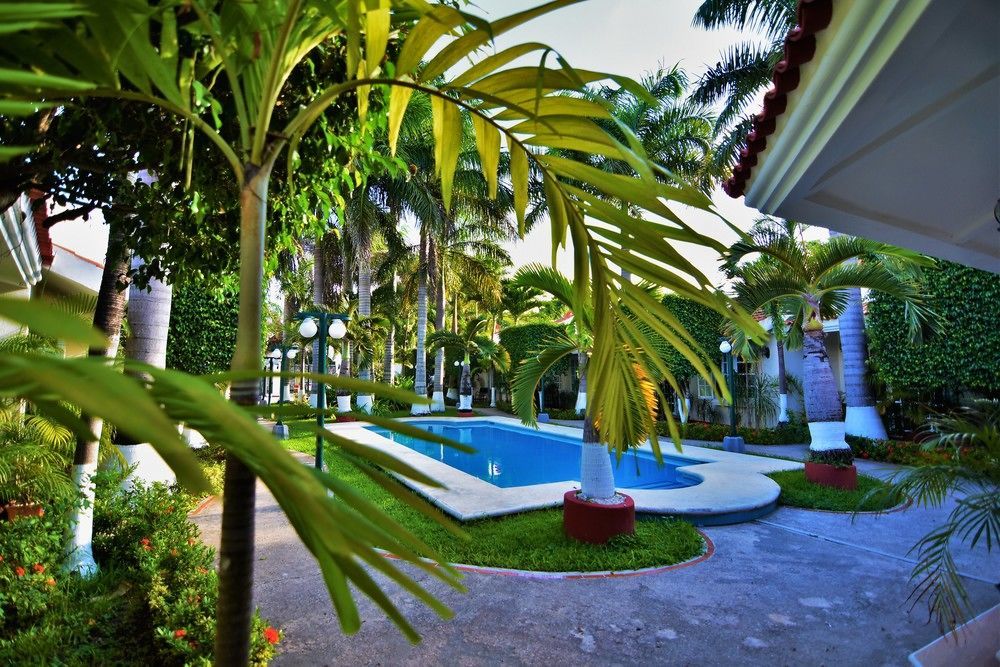 Tulipanes Cancun Villa Exterior photo